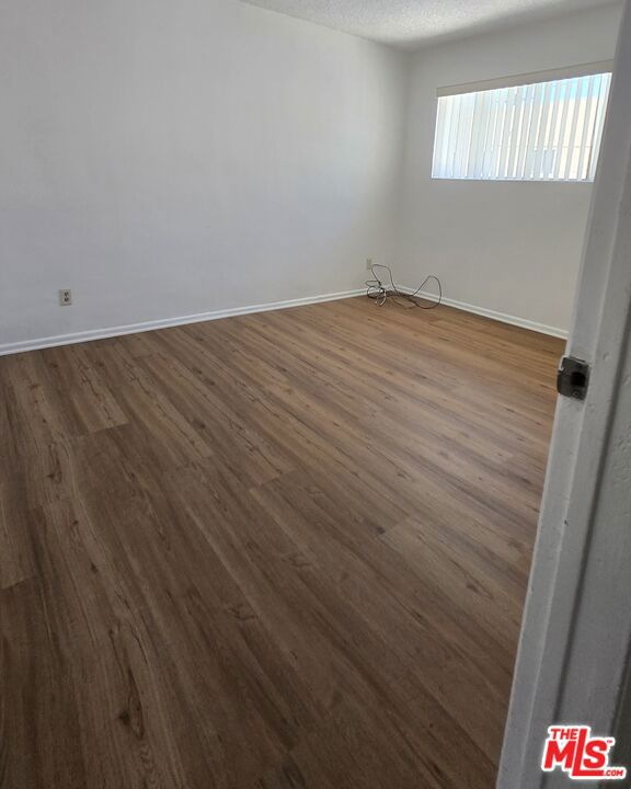 2219 S Crenshaw Boulevard 5 Property Photo 10