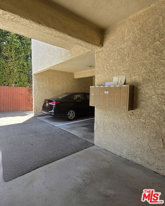 2219 S Crenshaw Boulevard 5 Property Photo 16