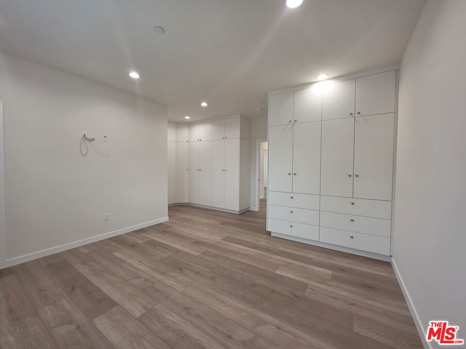 6748 Ben Avenue Property Photo 4