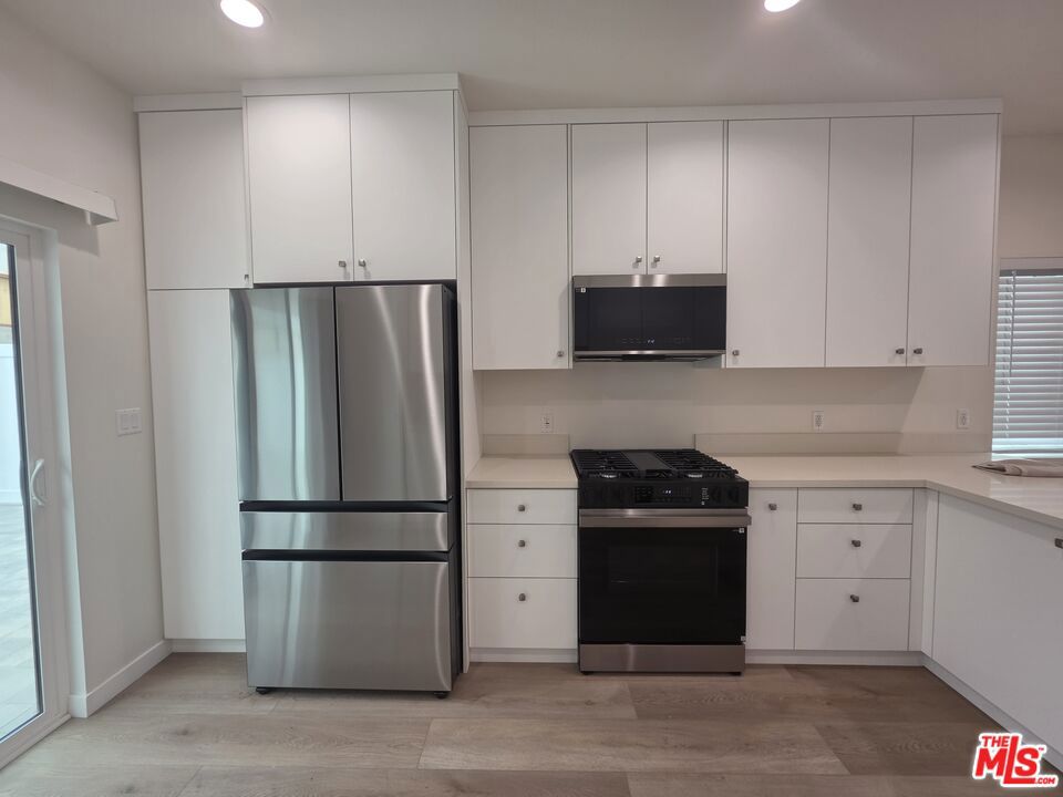 6748 Ben Avenue Property Photo 18