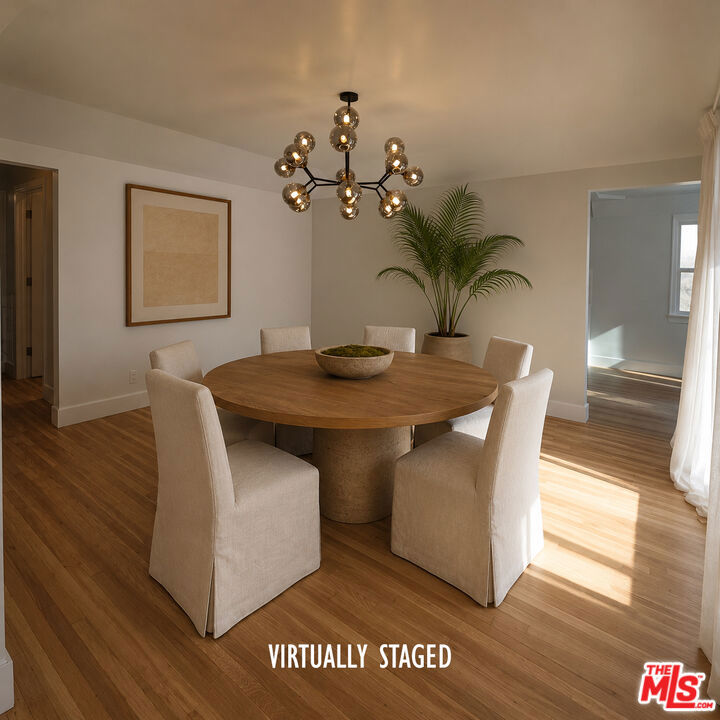 418 S Roxbury Drive Property Photo 11