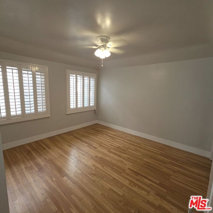 418 S Roxbury Drive Property Photo 24