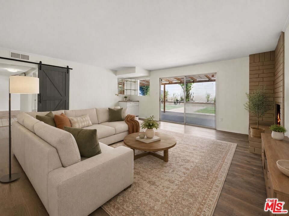 6741 Buffalo Avenue Property Photo 11