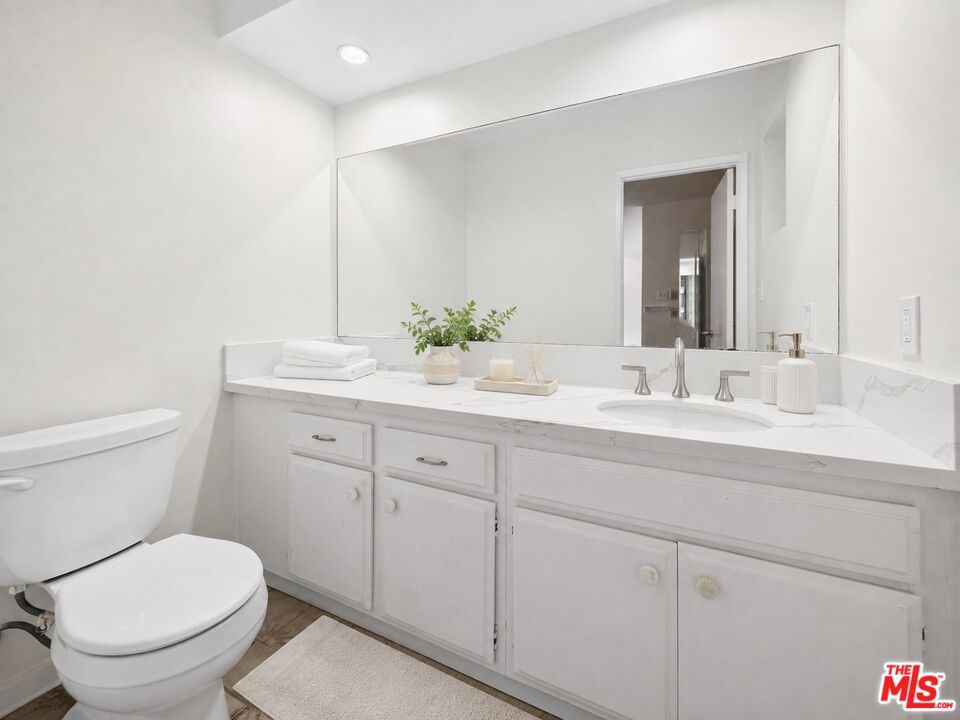 6741 Buffalo Avenue Property Photo 13