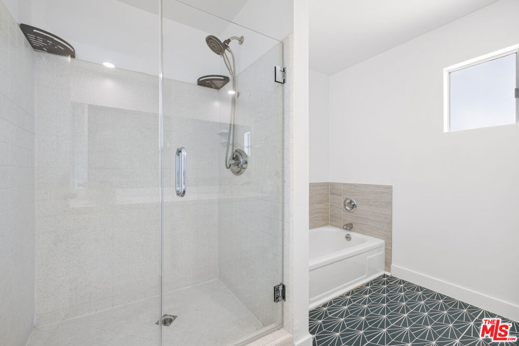 6741 Buffalo Avenue Property Photo 20