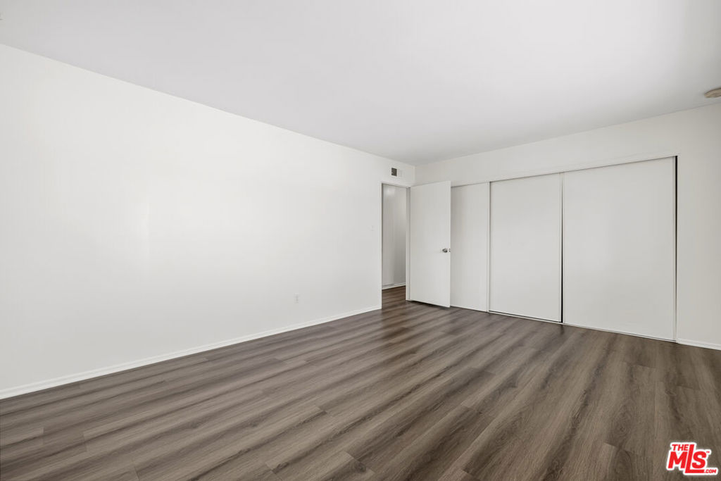 6741 Buffalo Avenue Property Photo 24