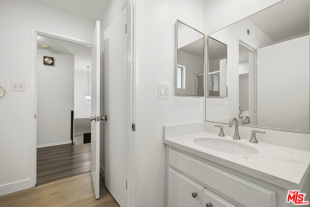 6741 Buffalo Avenue Property Photo 25
