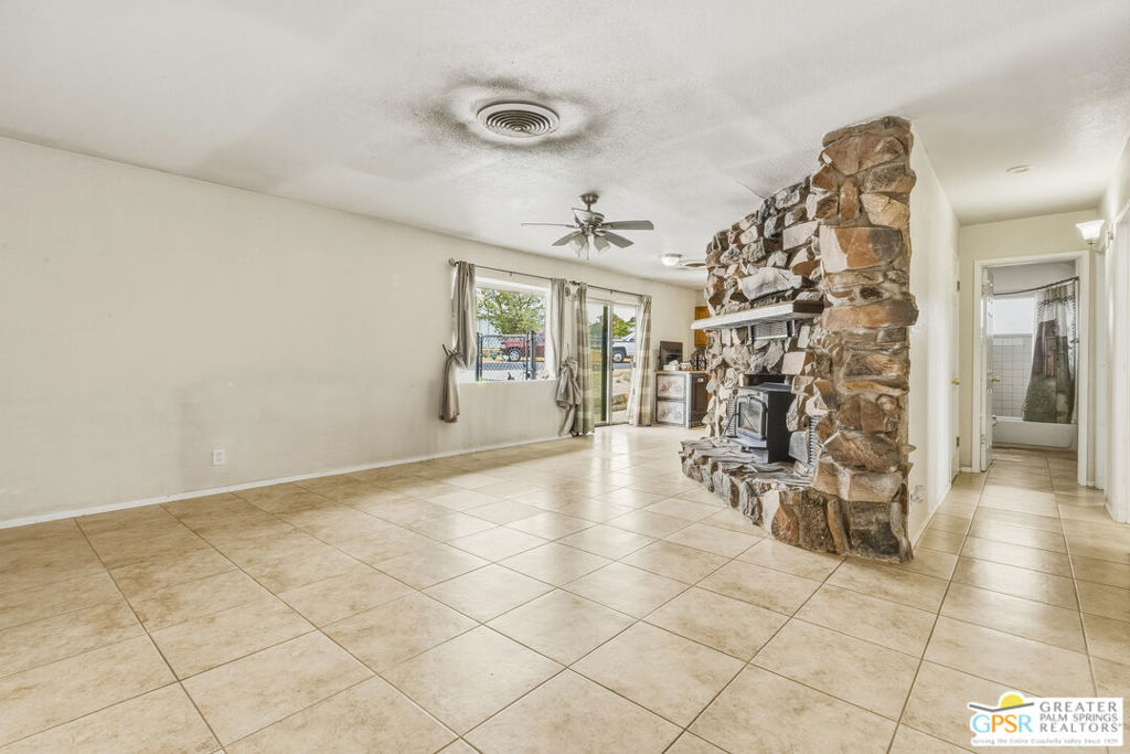 7490 Barberry Avenue Property Photo 11
