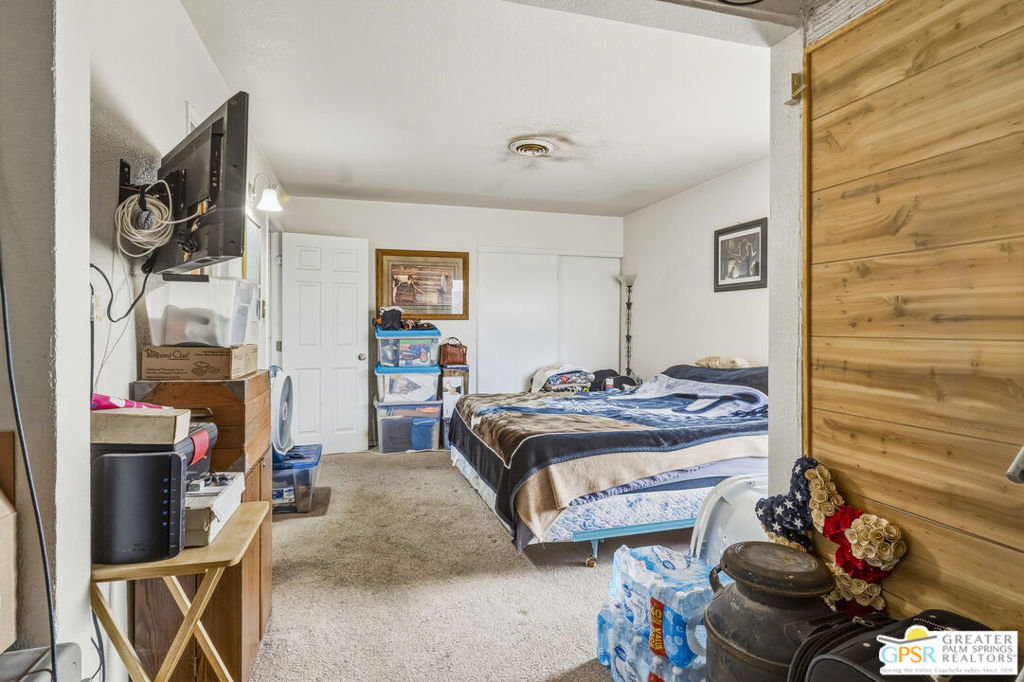 7490 Barberry Avenue Property Photo 19