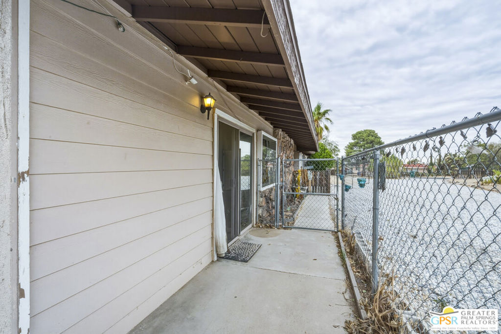 7490 Barberry Avenue Property Photo 28