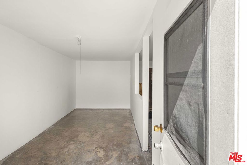 1361 Keniston Avenue Property Photo 13