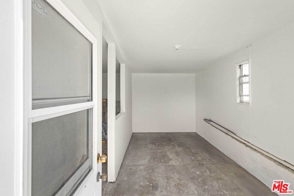 1361 Keniston Avenue Property Photo 14