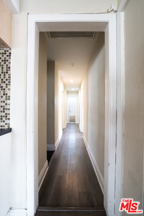 2321 Myrtle Avenue Property Photo 12