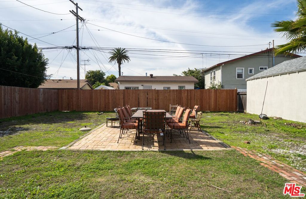 2321 Myrtle Avenue Property Photo 20