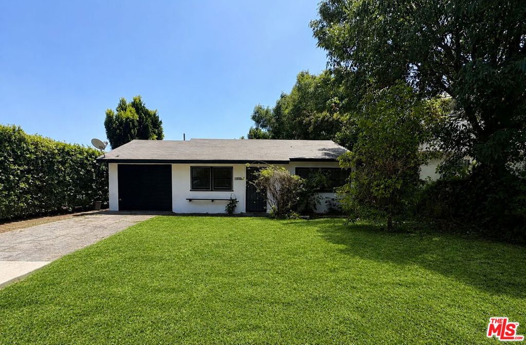 15544 Romar Street Property Photo 1