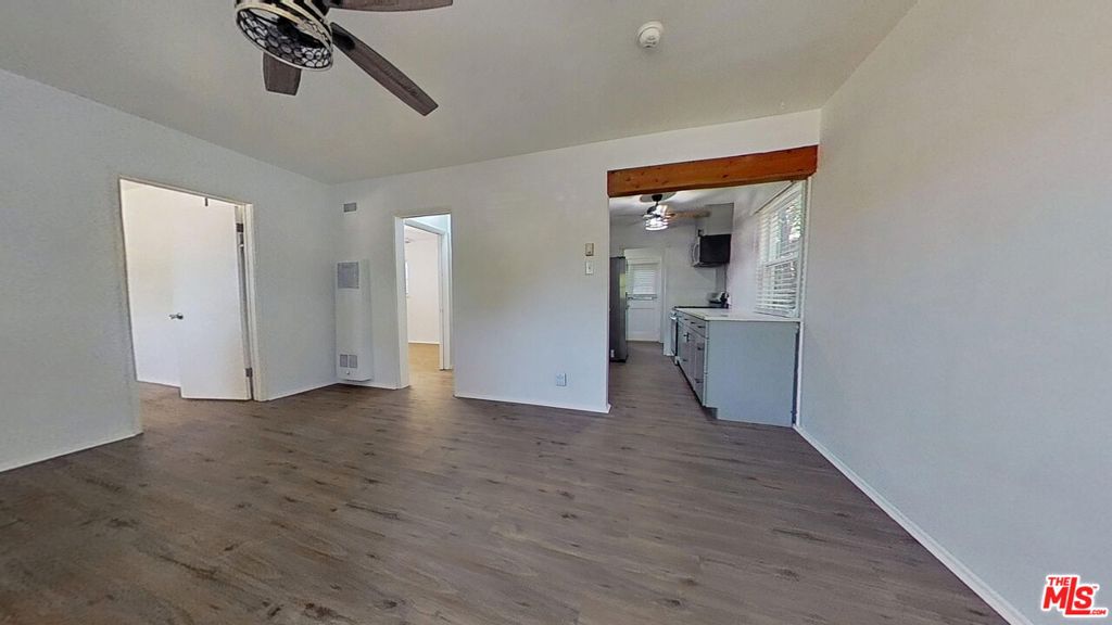 15544 Romar Street Property Photo 4