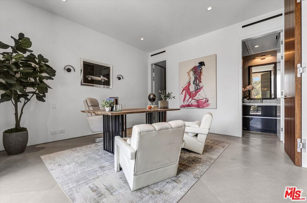 8526 Hollywood Boulevard Property Photo 44