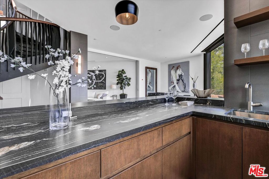 8526 Hollywood Boulevard Property Photo 48