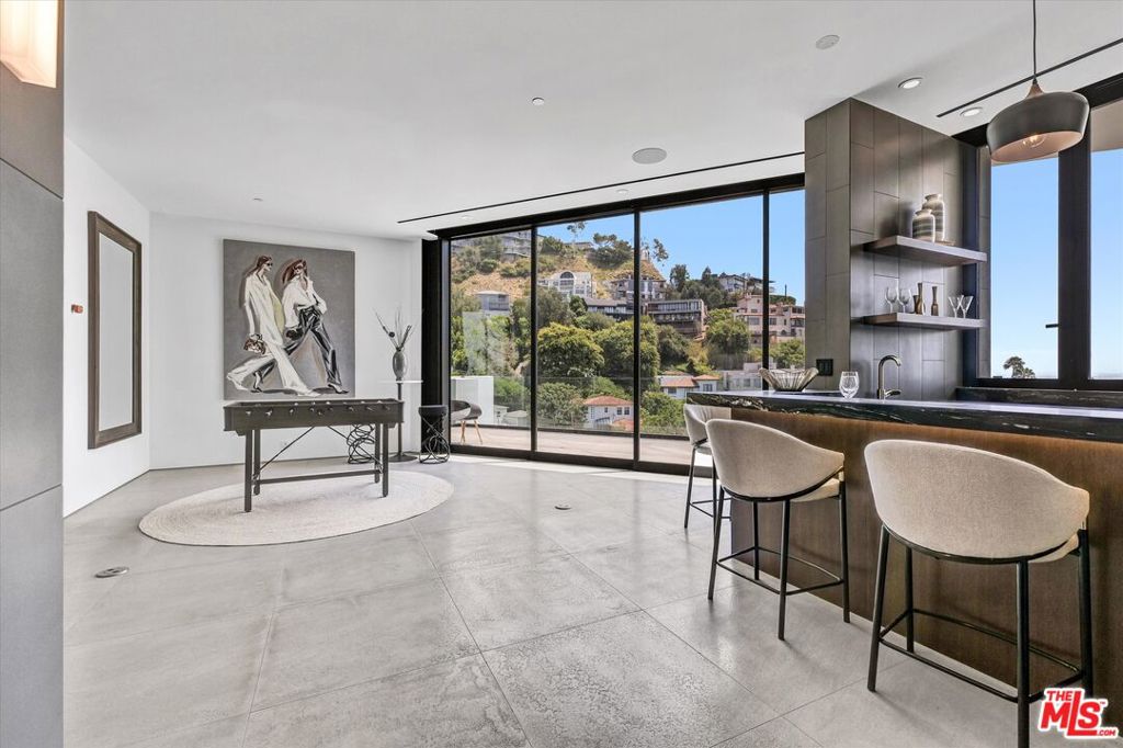 8526 Hollywood Boulevard Property Photo 51