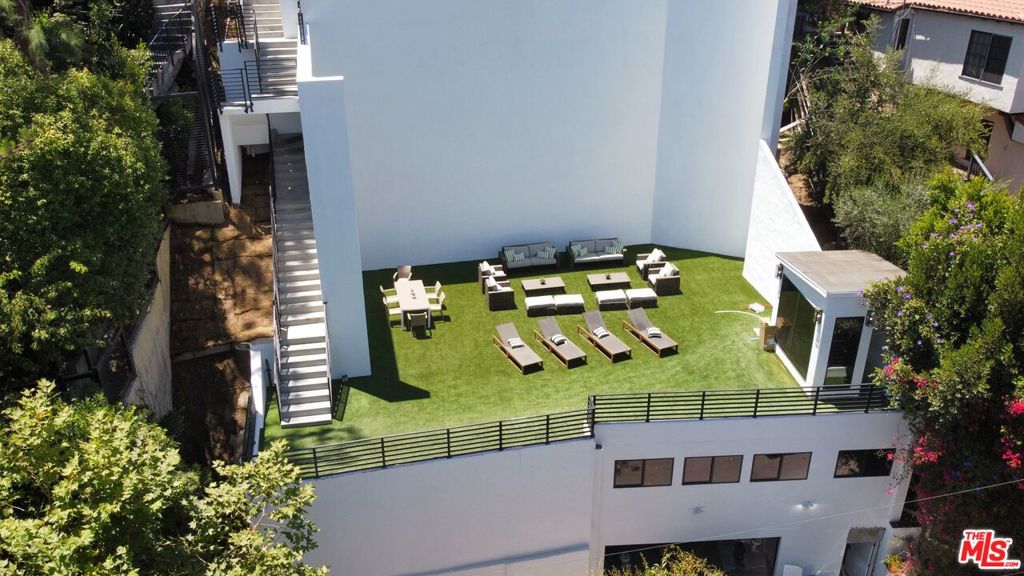 8526 Hollywood Boulevard Property Photo 66