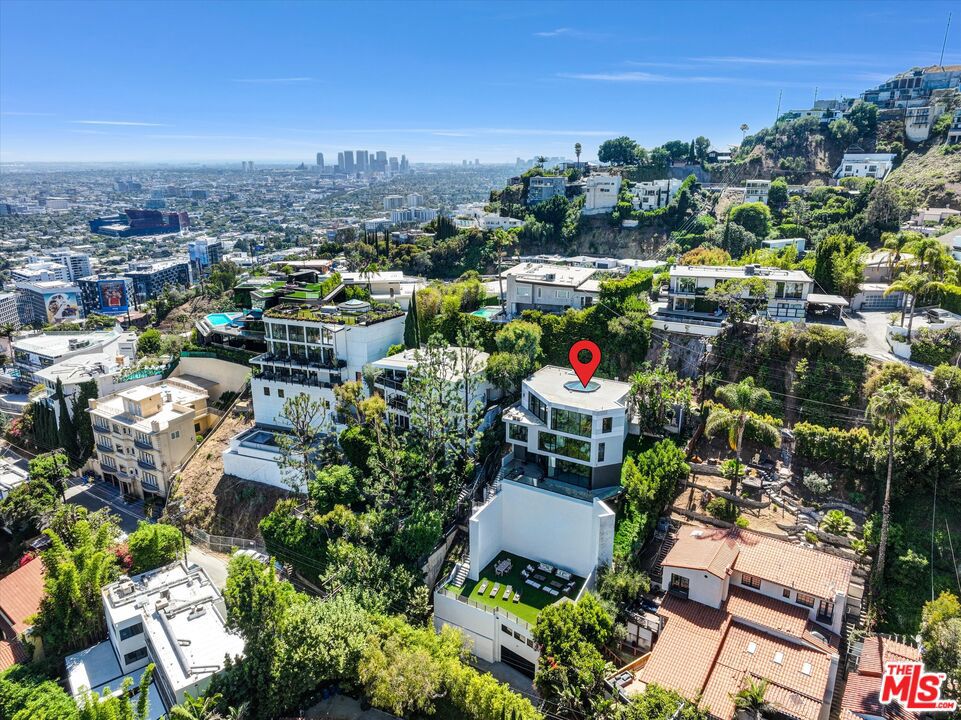 8526 Hollywood Boulevard Property Photo 72