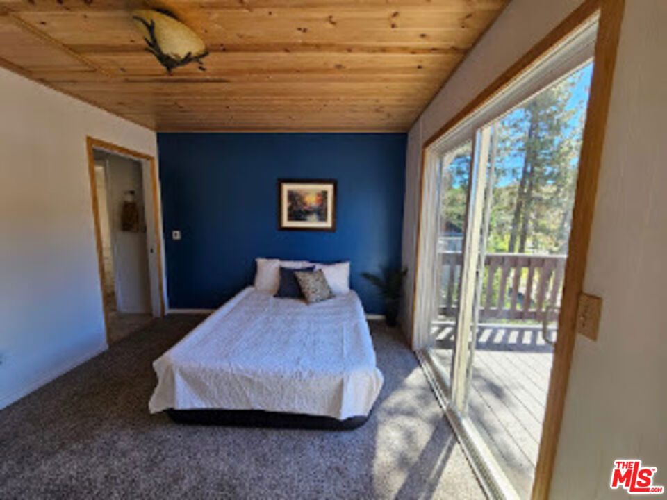 718 Blue Jay Road Property Photo 8