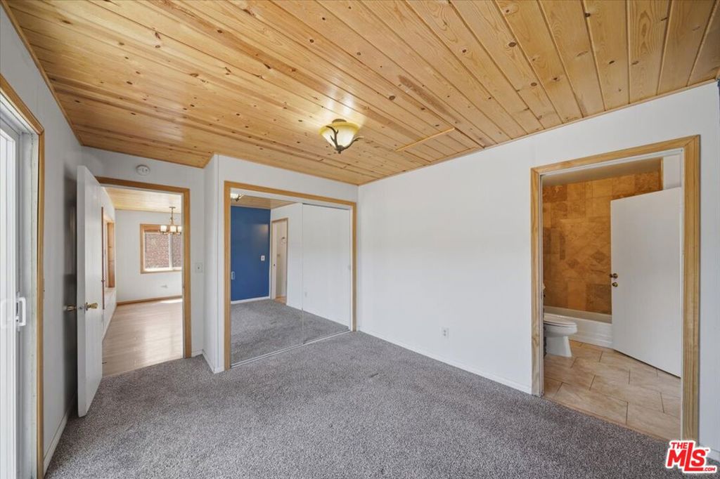 718 Blue Jay Road Property Photo 9