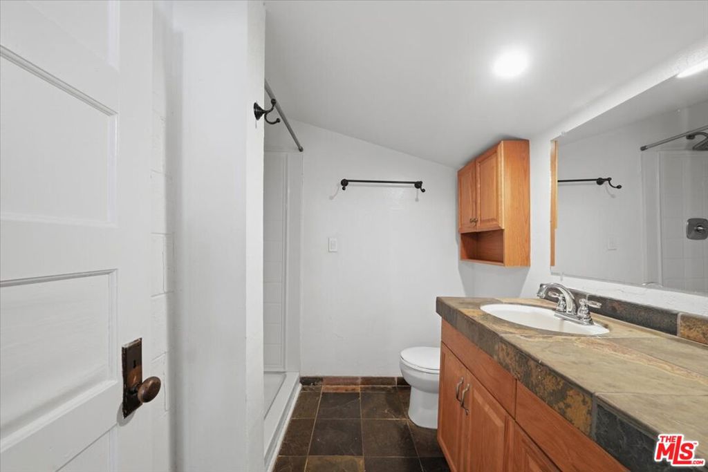 718 Blue Jay Road Property Photo 15