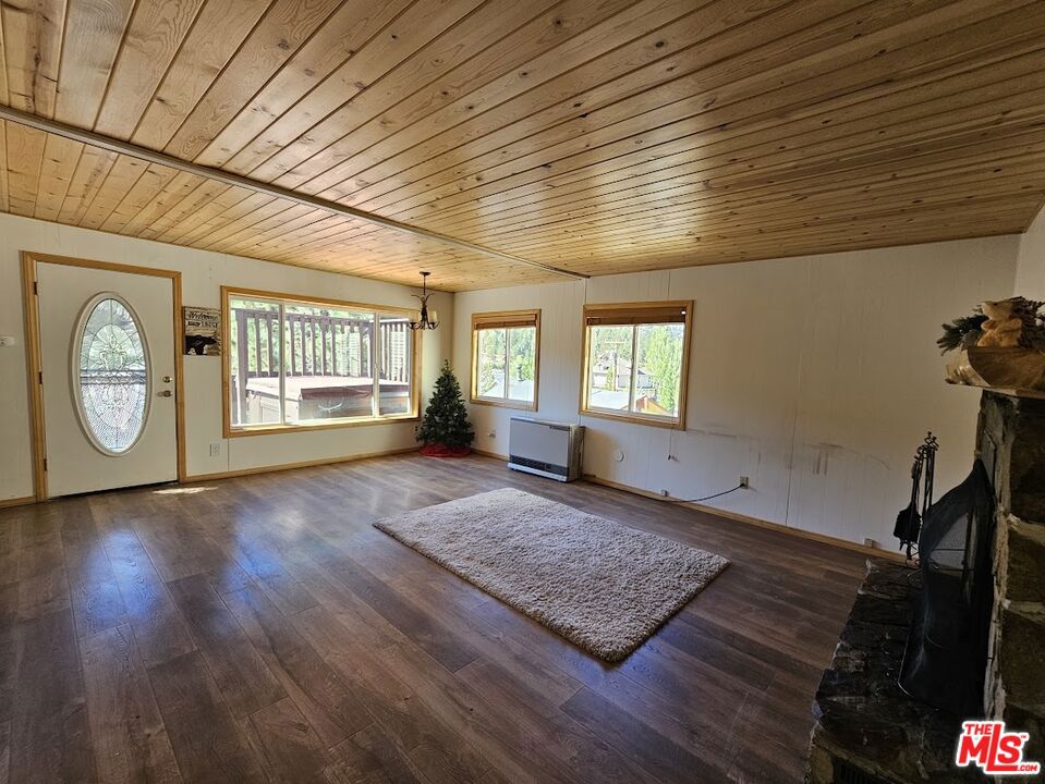 718 Blue Jay Road Property Photo 16