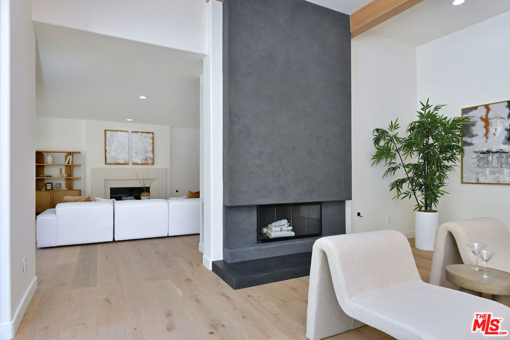 25605 Melbourne Court Property Photo 15