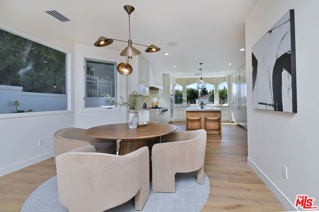 25605 Melbourne Court Property Photo 20