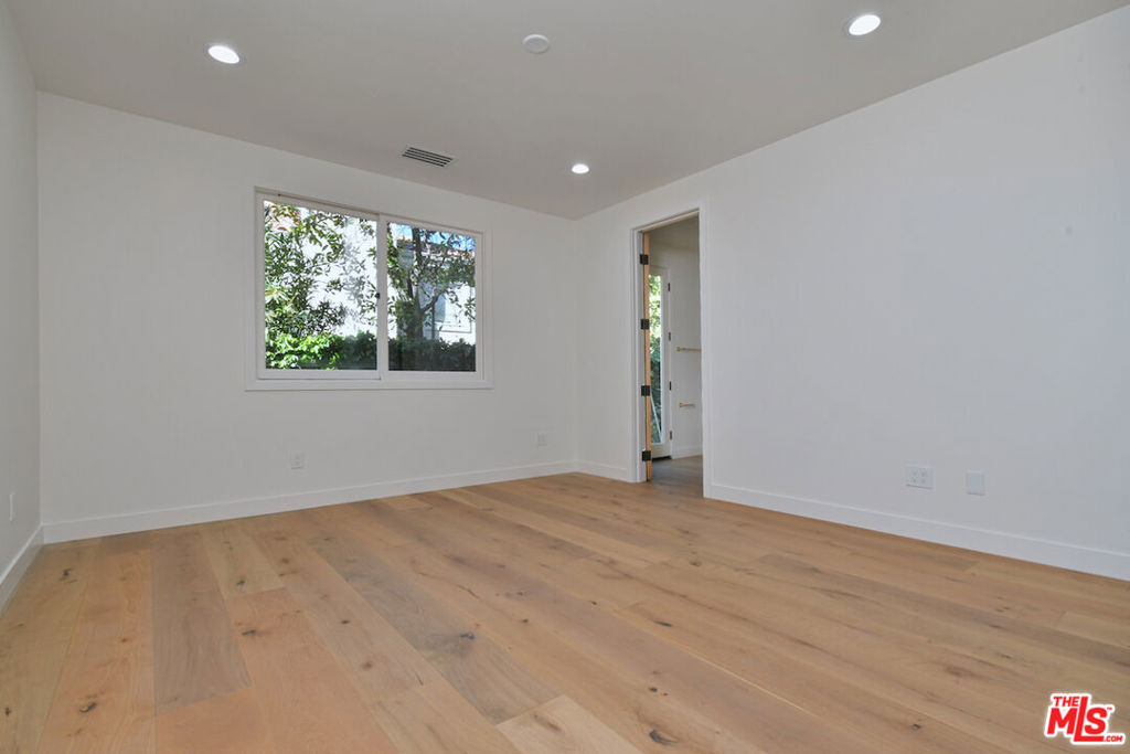 25605 Melbourne Court Property Photo 39
