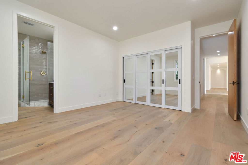 25605 Melbourne Court Property Photo 40