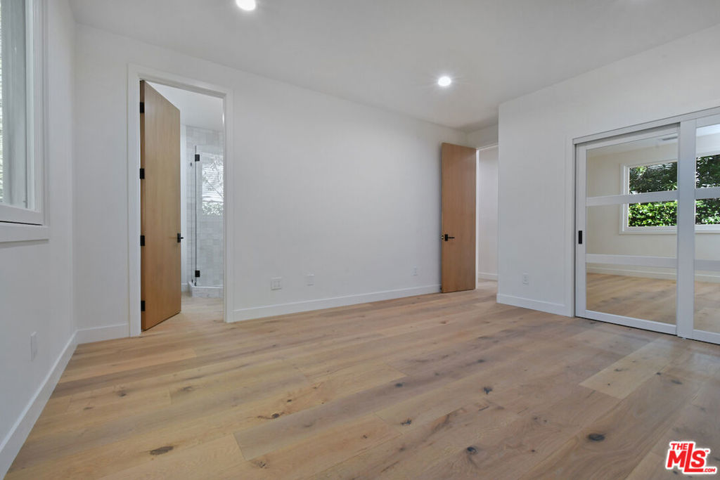 25605 Melbourne Court Property Photo 44