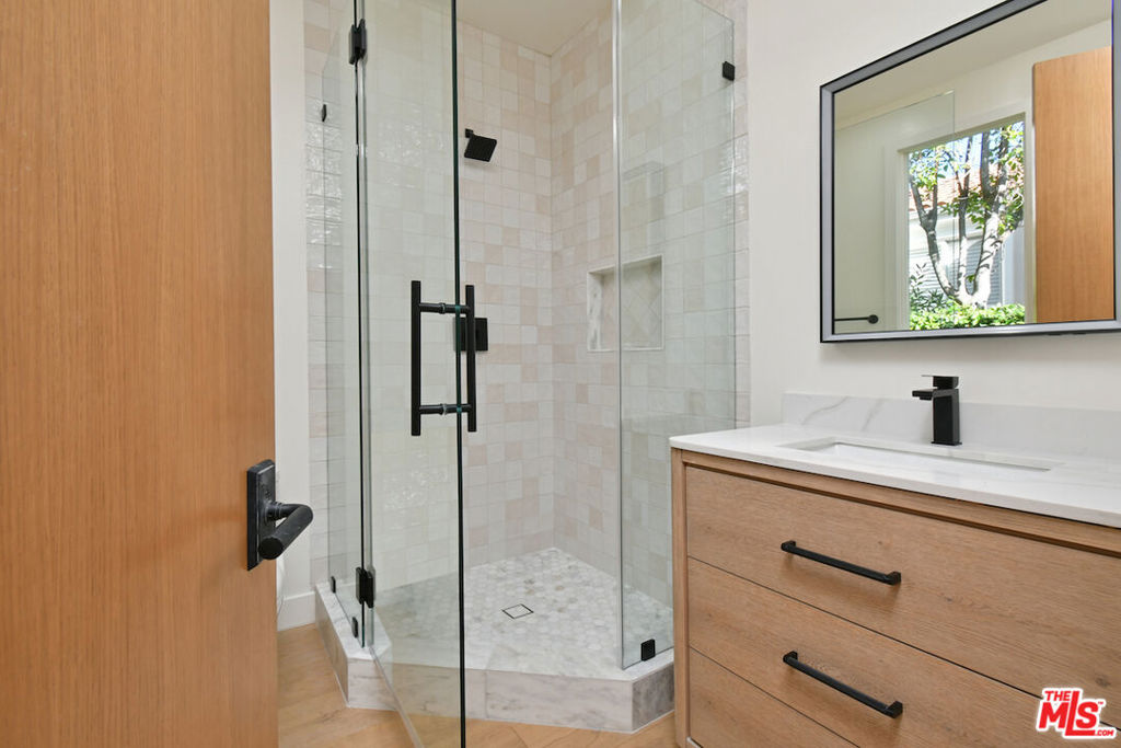 25605 Melbourne Court Property Photo 45