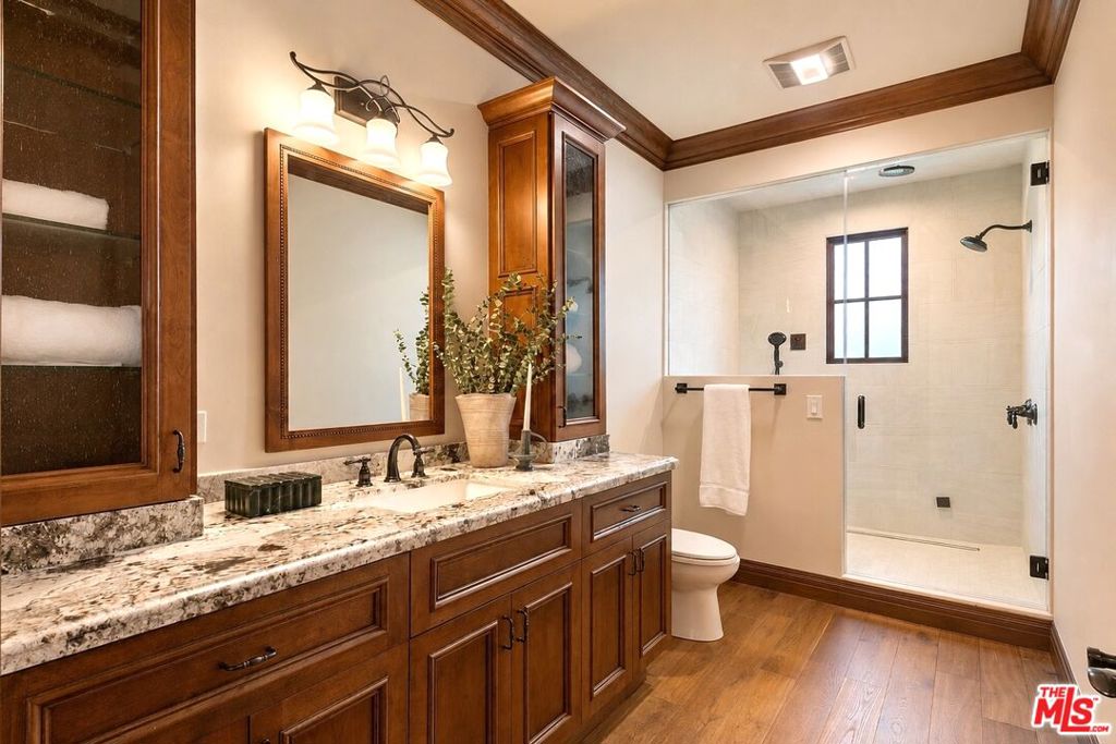 3911 Oeste Avenue Property Photo 22