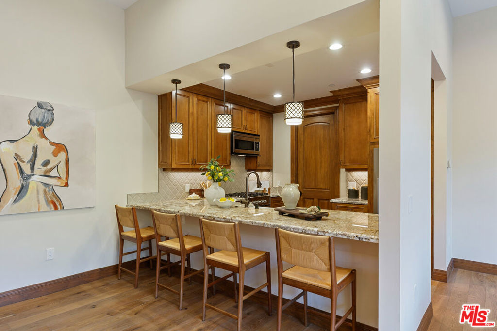 3911 Oeste Avenue Property Photo 48