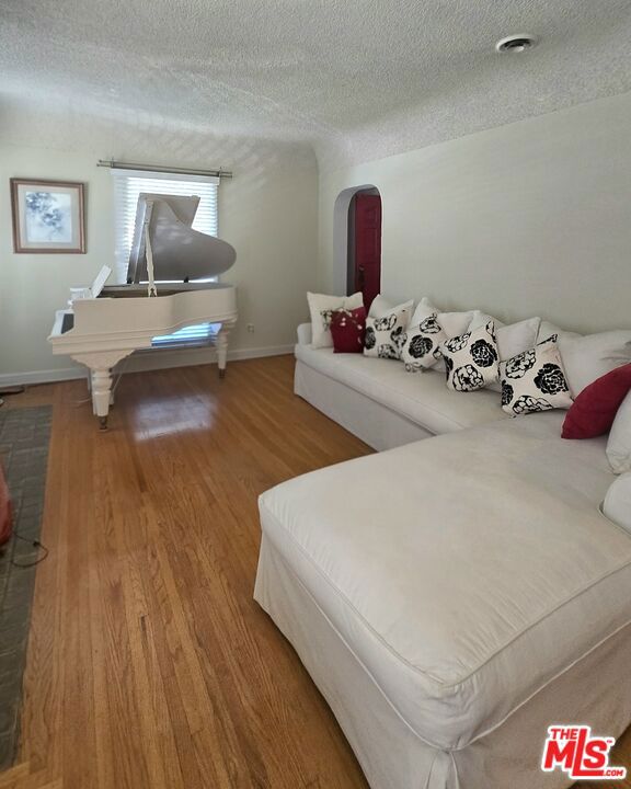 4626 Brynhurst Avenue Property Photo 7