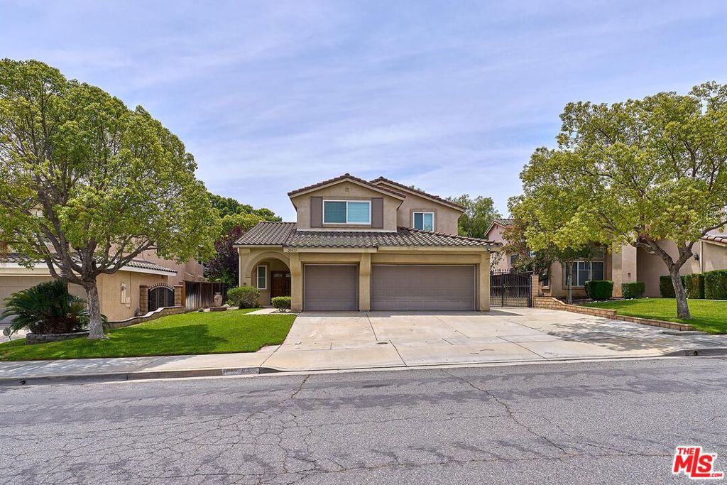 20871 Oakdale Lane Property Photo 1