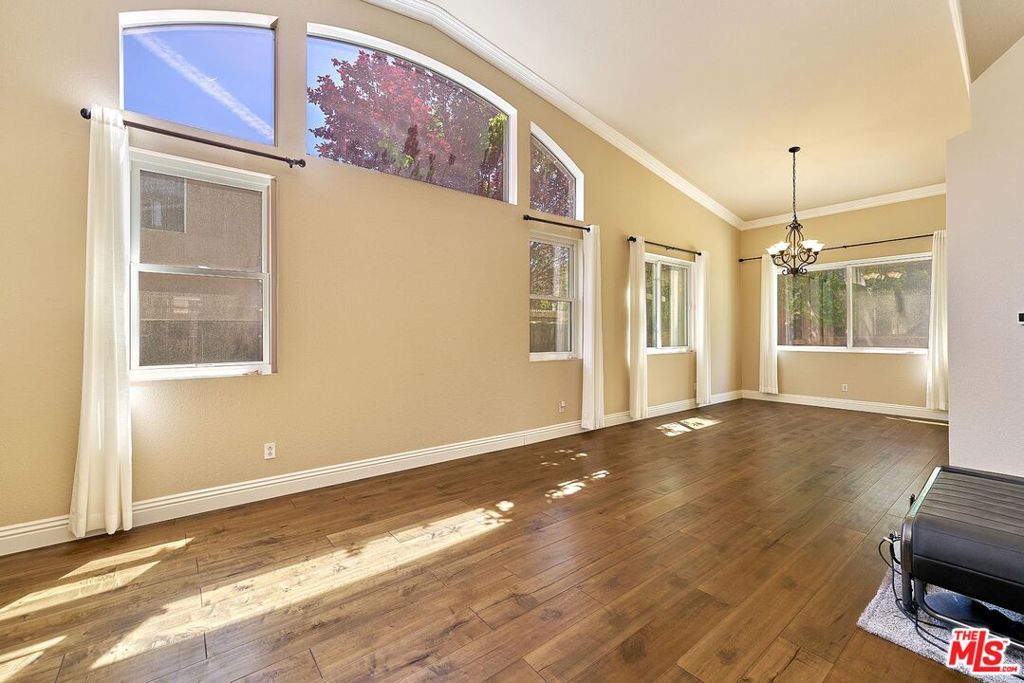 20871 Oakdale Lane Property Photo 4
