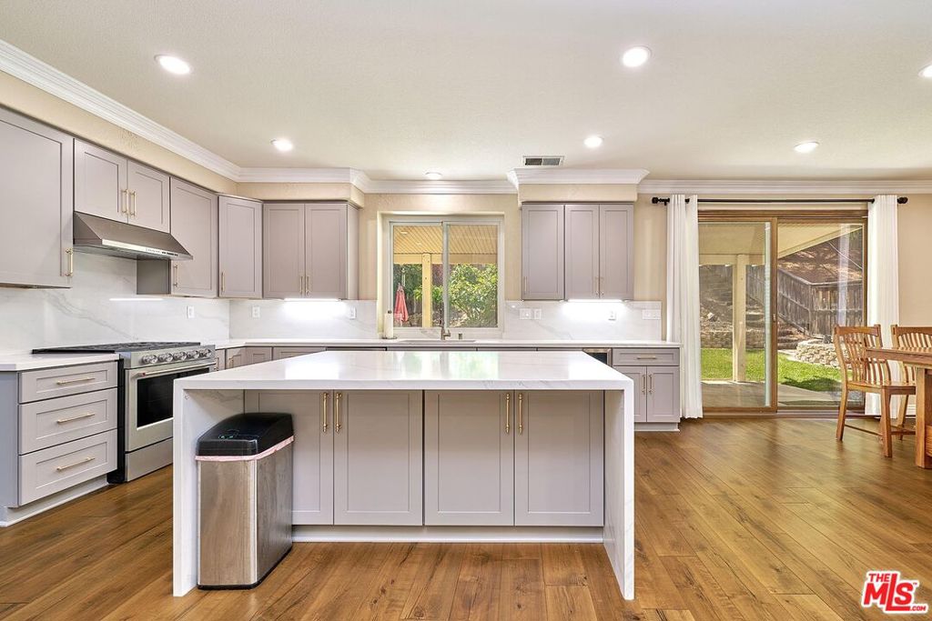 20871 Oakdale Lane Property Photo 13