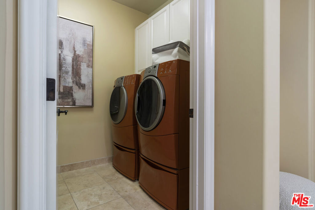 23963 De Ville Way Property Photo 23