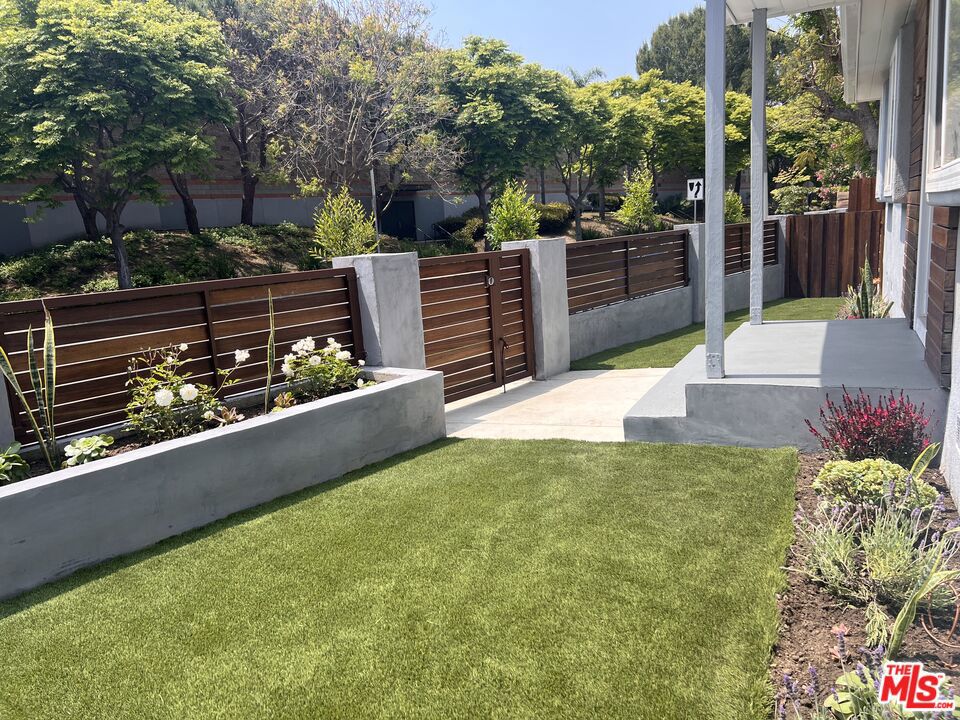 13419 Zanja Street Property Photo 14