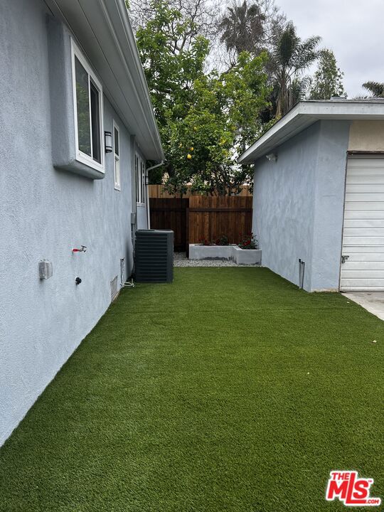 13419 Zanja Street Property Photo 19