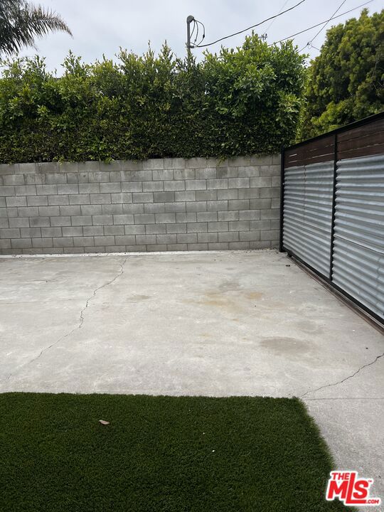 13419 Zanja Street Property Photo 20