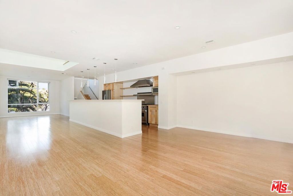2024 Allesandro Street 2 Property Photo 8