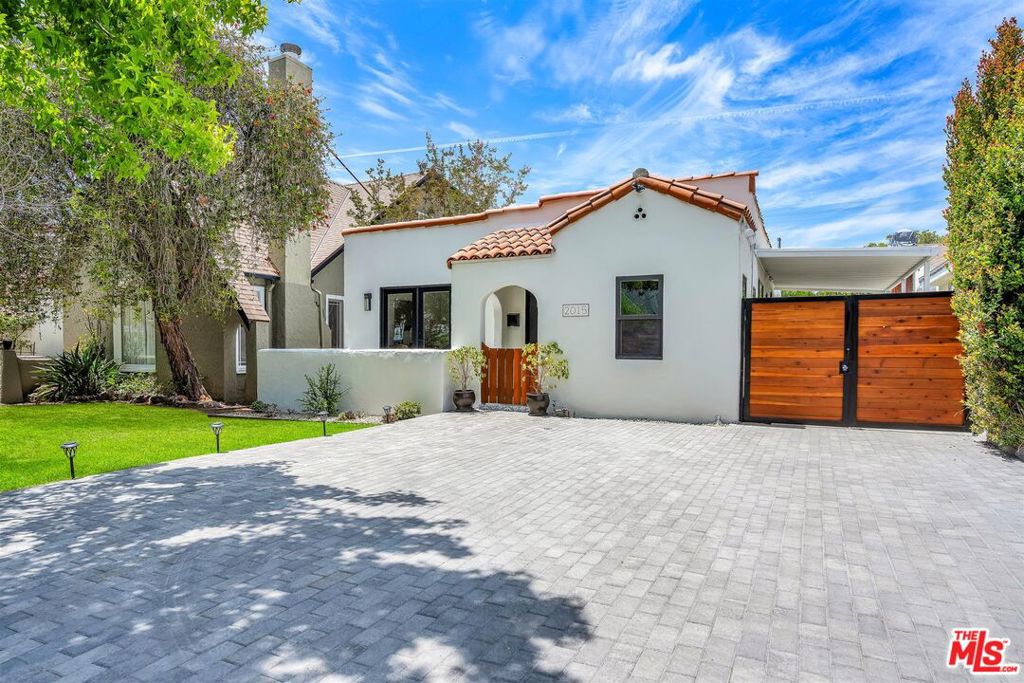 2015 Malcolm Avenue Property Photo 3