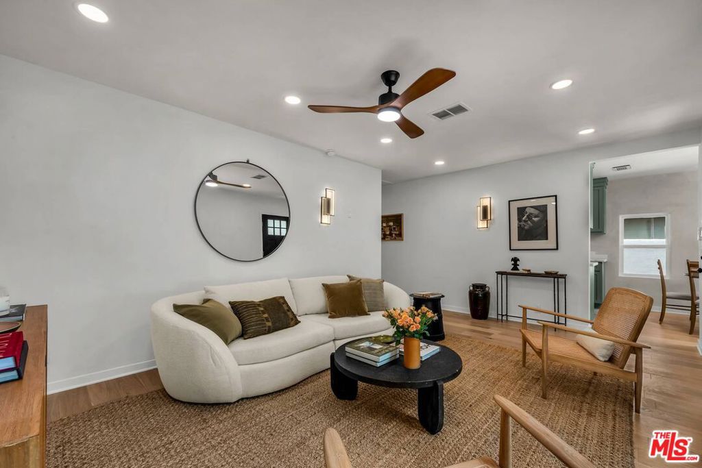 2015 Malcolm Avenue Property Photo 6