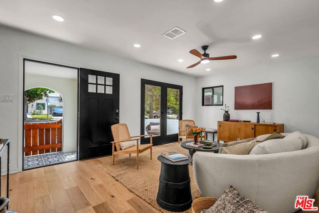 2015 Malcolm Avenue Property Photo 7