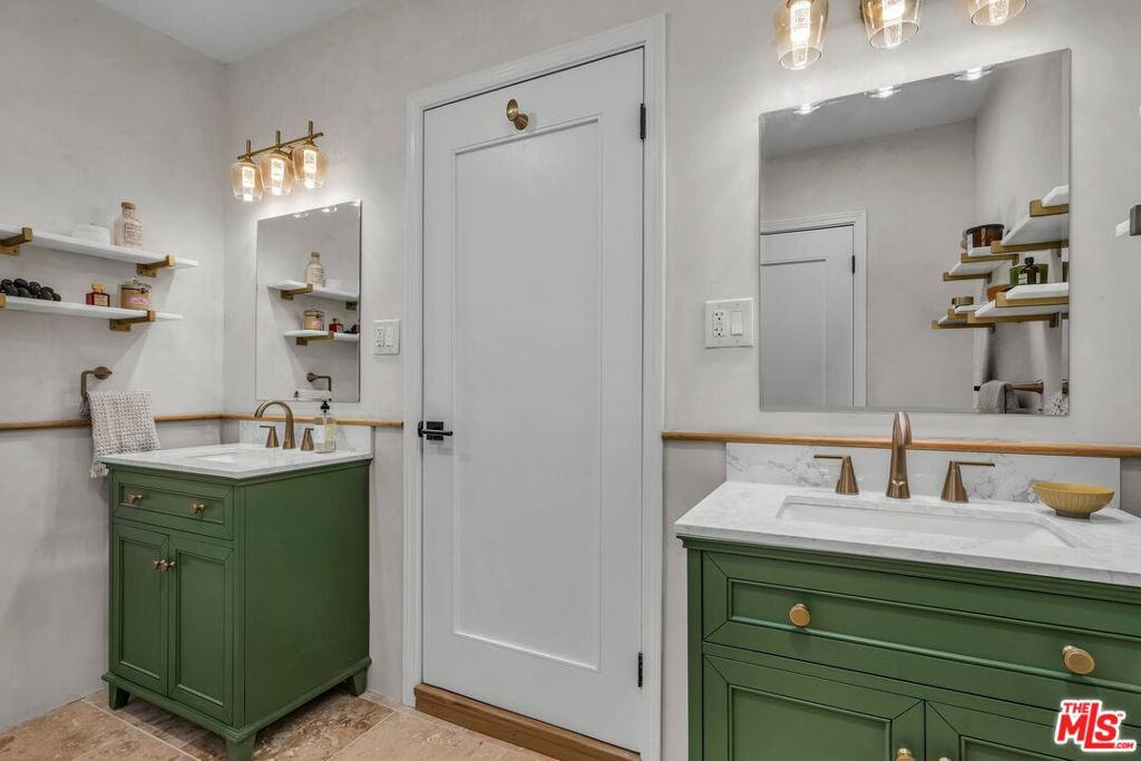 2015 Malcolm Avenue Property Photo 21